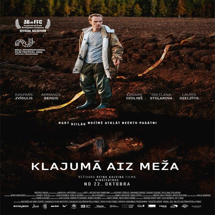 Filma "Klajumā aiz meža"