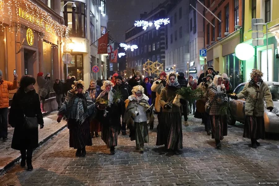 Ziemas saulgriežu svinības Rātslaukumā