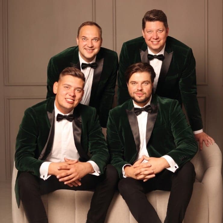 PRIECĪGĀKIE ZIEMASSVĒTKI. Grupa BARITONI un Rēzeknes bigbends