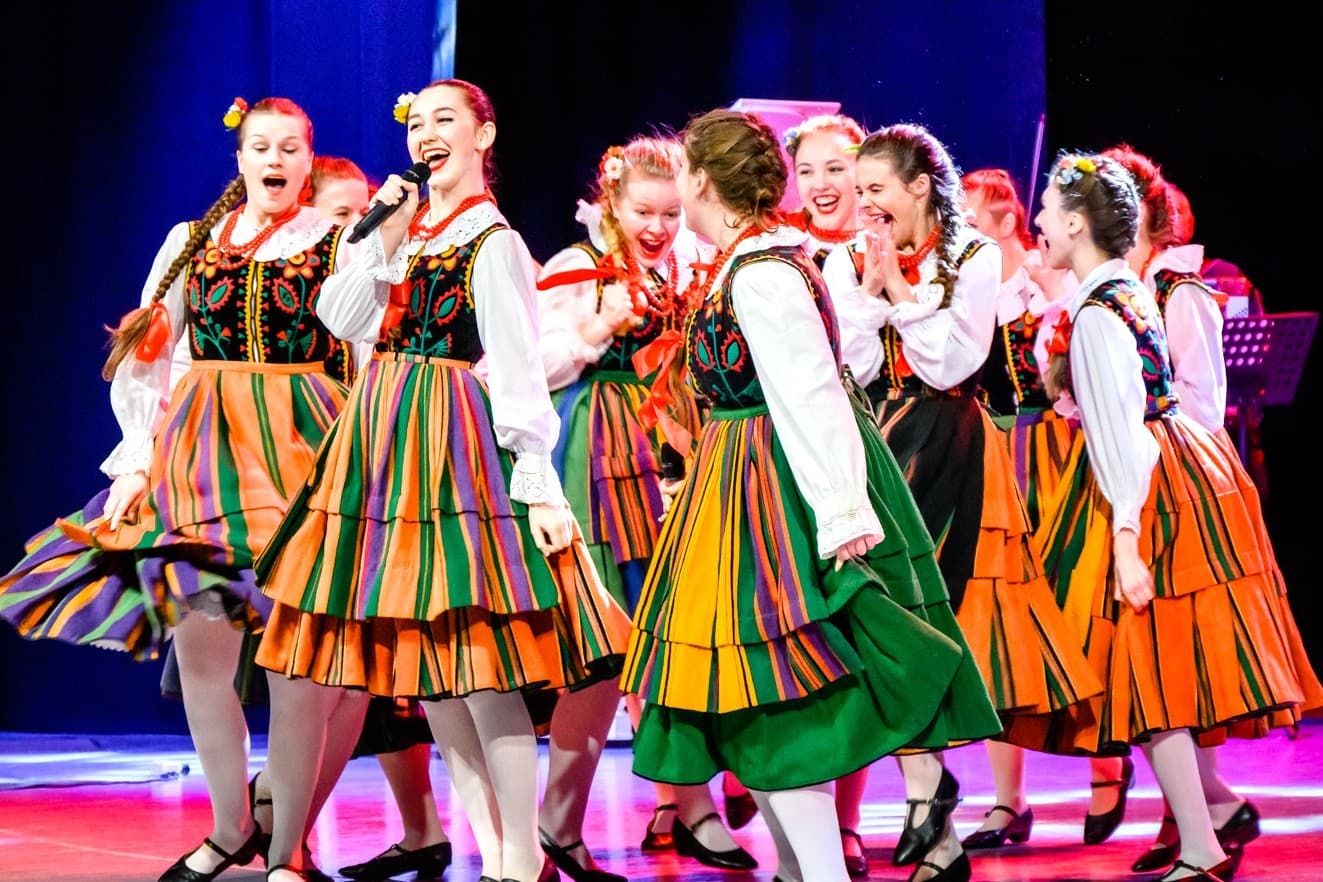 TDA “Kukulečka” 35 gadu jubilejas koncerts “Trīsdesmit piecus gadus dejā rakstīts Tēvzemes stāsts”